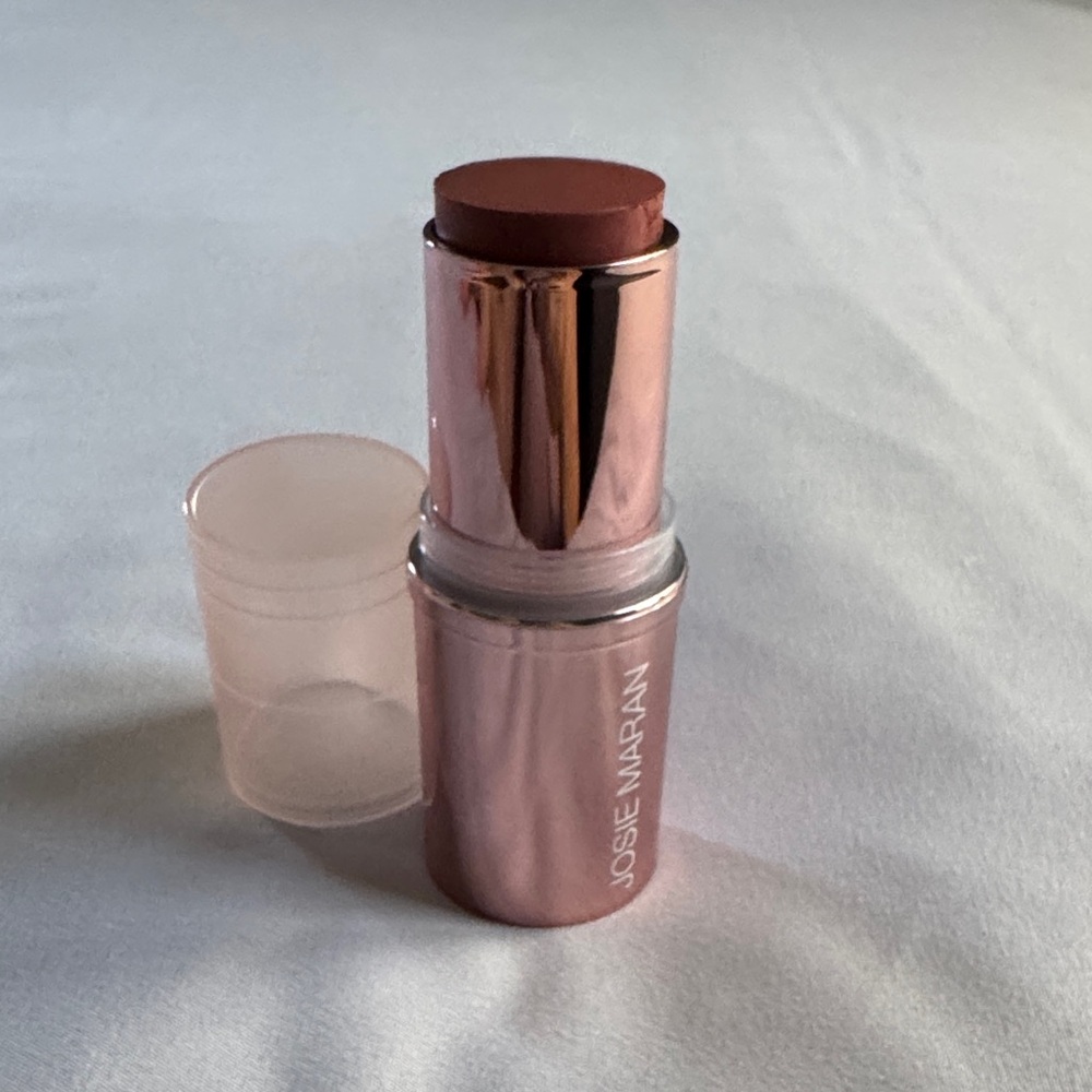 Josie Maran Argan Color Stick - Deliciousness Rosy-toned Terra cotta shade. - Picture 6 of 6
